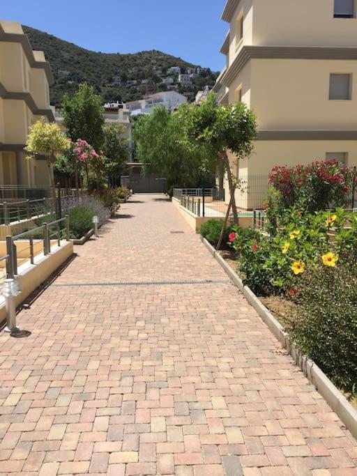 Residence Avec Piscine Face A La Mer, 1Ere Ligne Llançà Exterior foto
